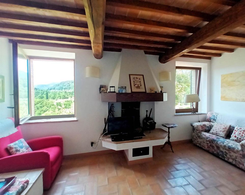 Property photo 2 of 30