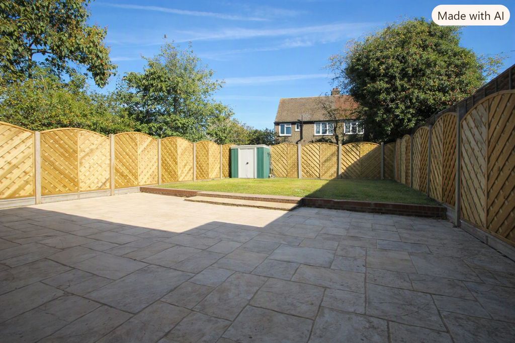 Property photo 2 of 26