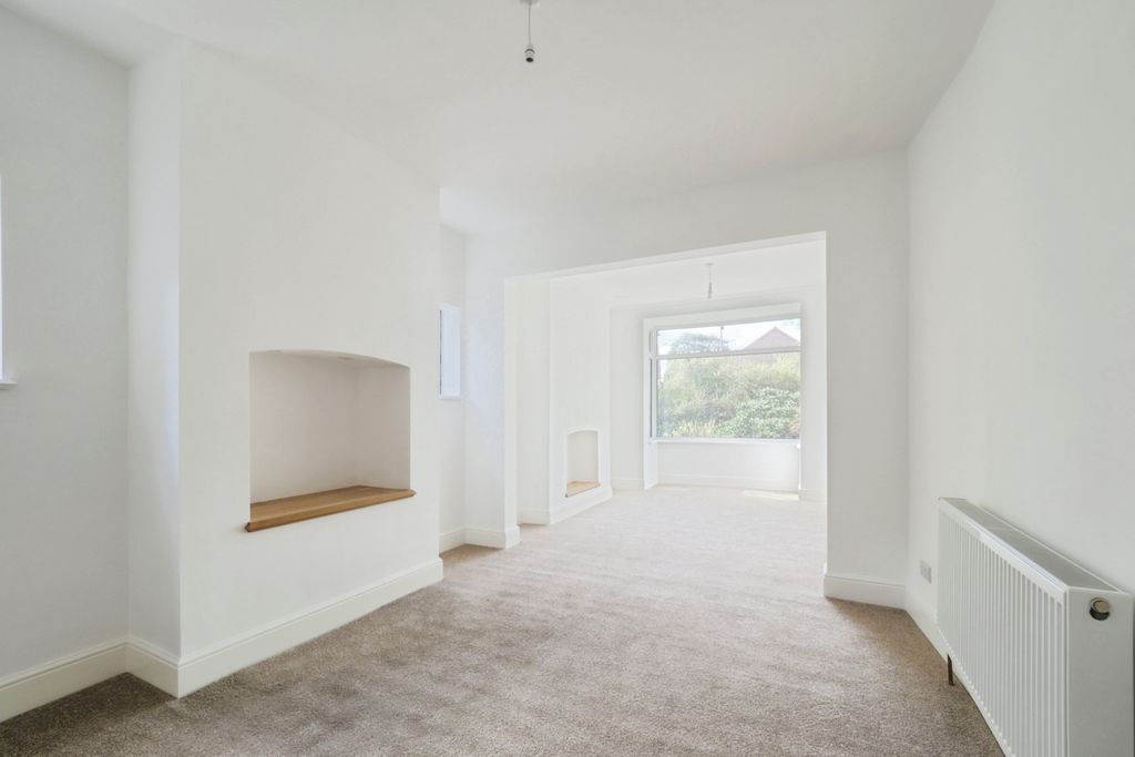 Property photo 3 of 12 Image 3