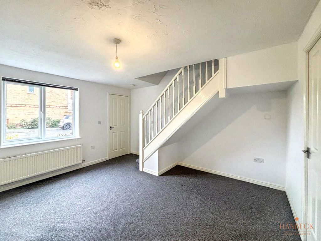 Property photo 3 of 15 Living Room