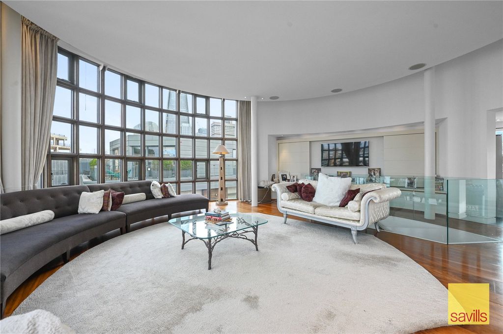 Property photo 2 of 27 Reception