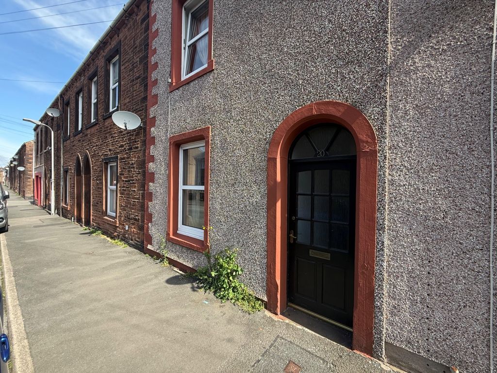 Property photo 1 of 18
