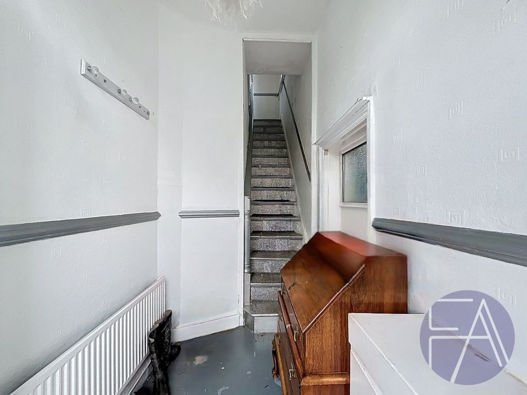 Property photo 2 of 7 4792584