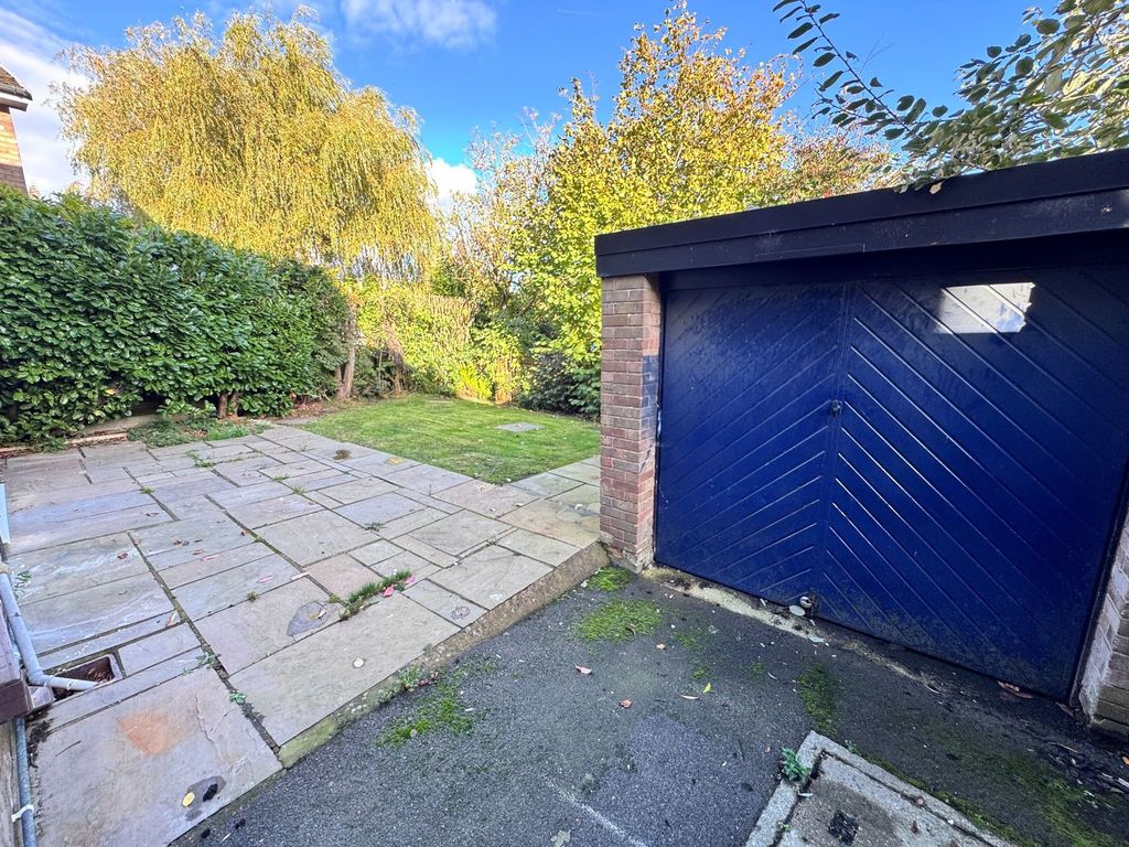 Property photo 3 of 20