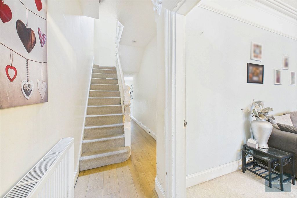 Property photo 3 of 9 Picture No. 08