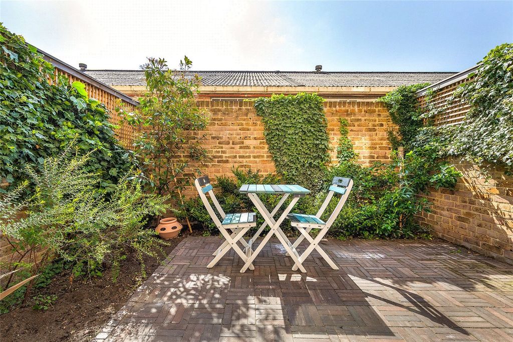 Property photo 3 of 19 Picture No. 28