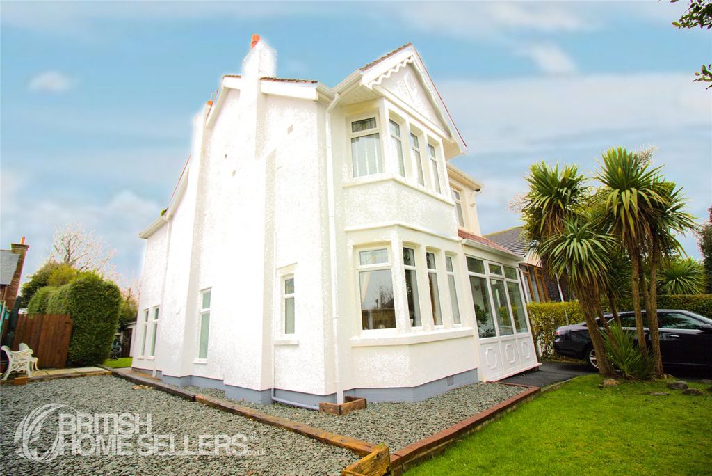 Property photo 2 of 31 Picture No. 14