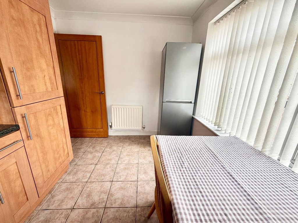 2 bed flat for saleThe Ladle, Middlesbrough TS4 photo 5