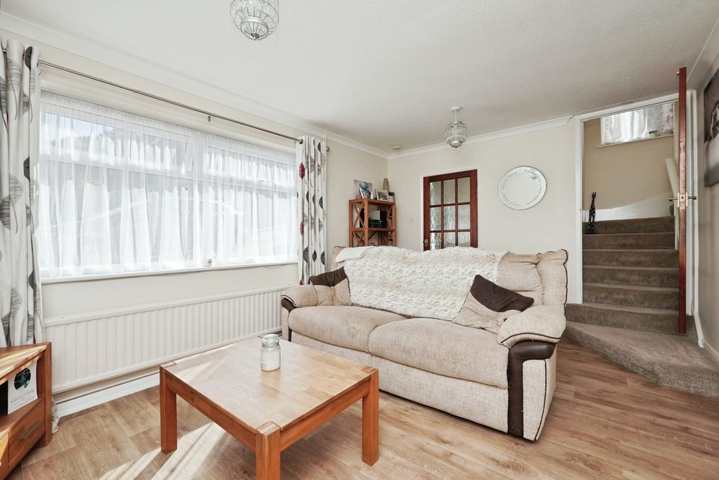 Property photo 3 of 16 Photo
