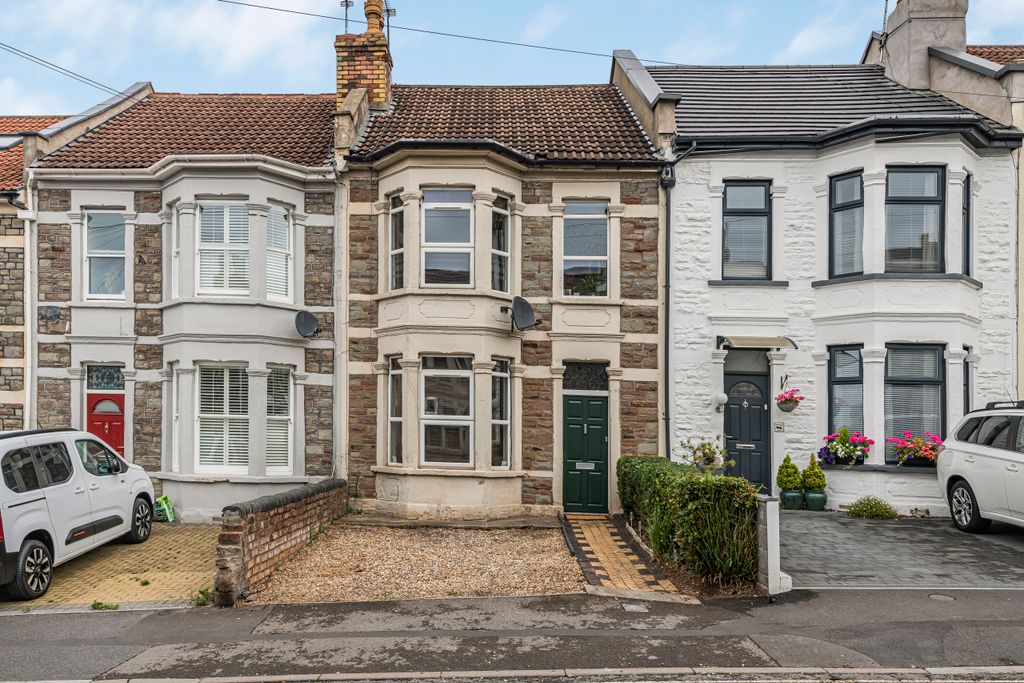 Property photo 1 of 31 Sandy Park