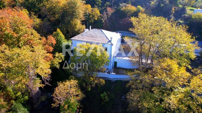 Property photo 1 of 50