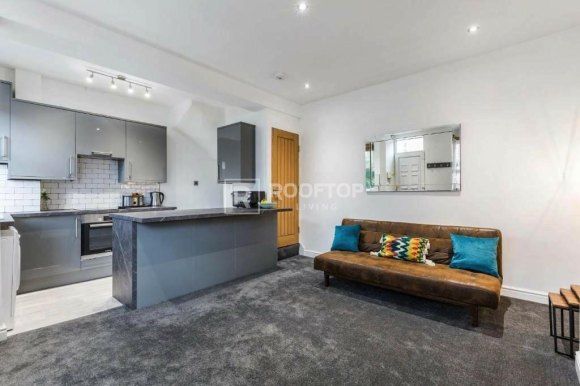 Property photo 1 of 15 8610709.Jpg