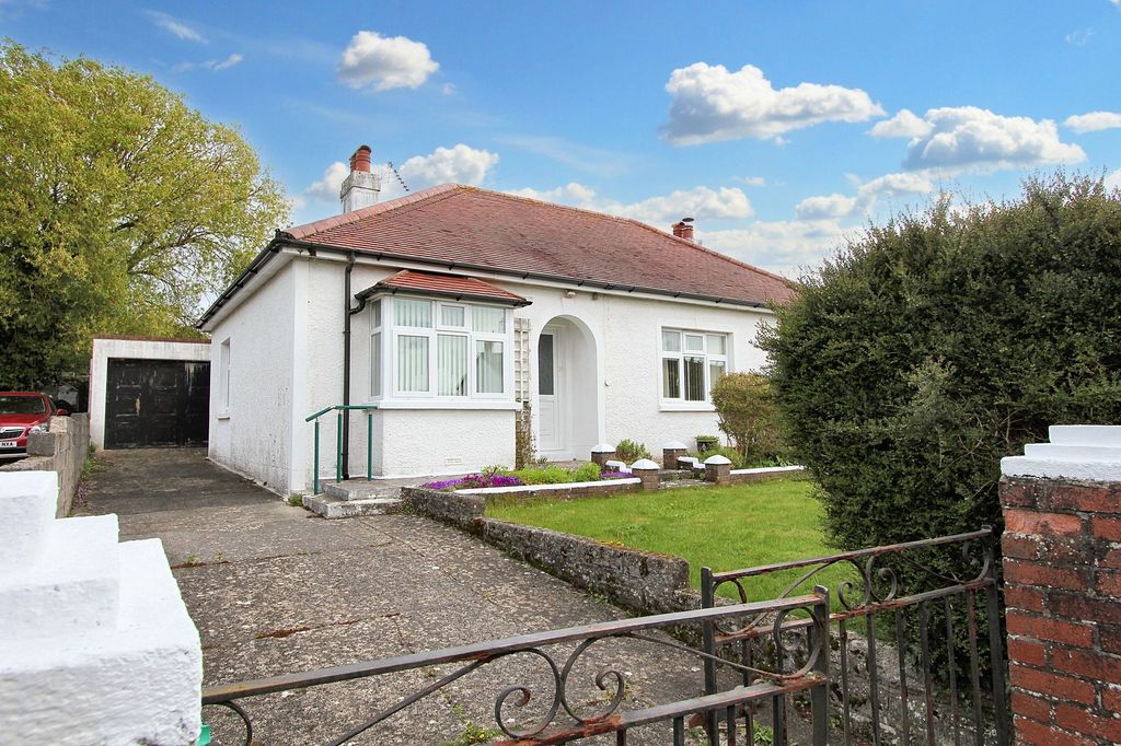 Property photo 1 of 21