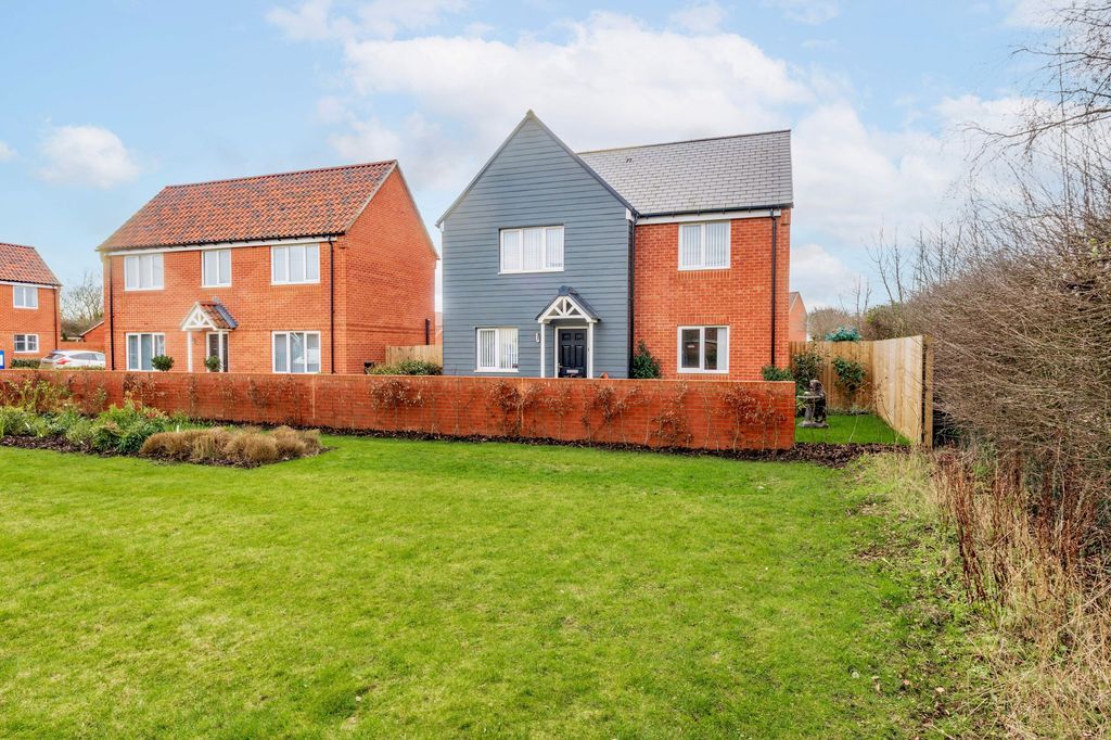 Property photo 1 of 24