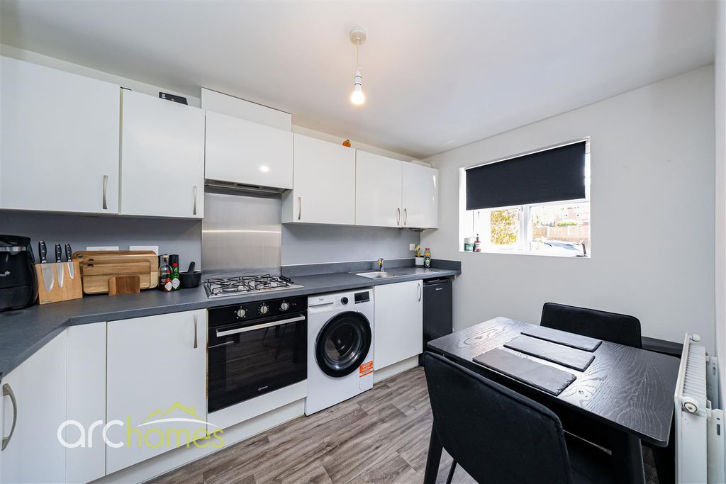 Property photo 3 of 21 North-13.Jpg