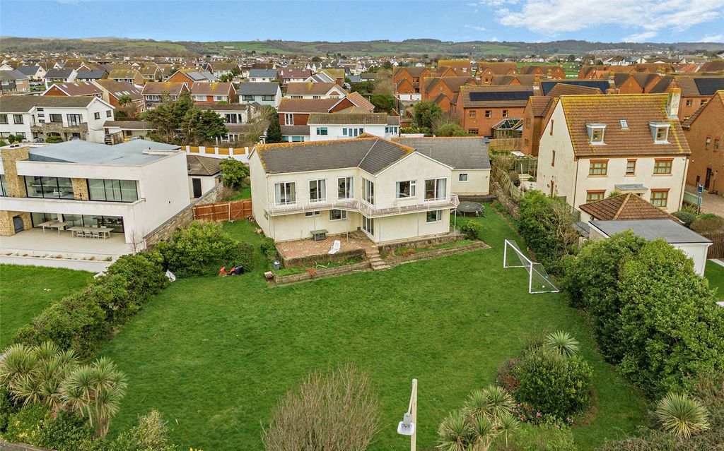 Property photo 2 of 25 Picture No. 41