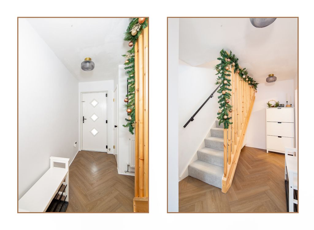 Property photo 3 of 20 Entrance Hall