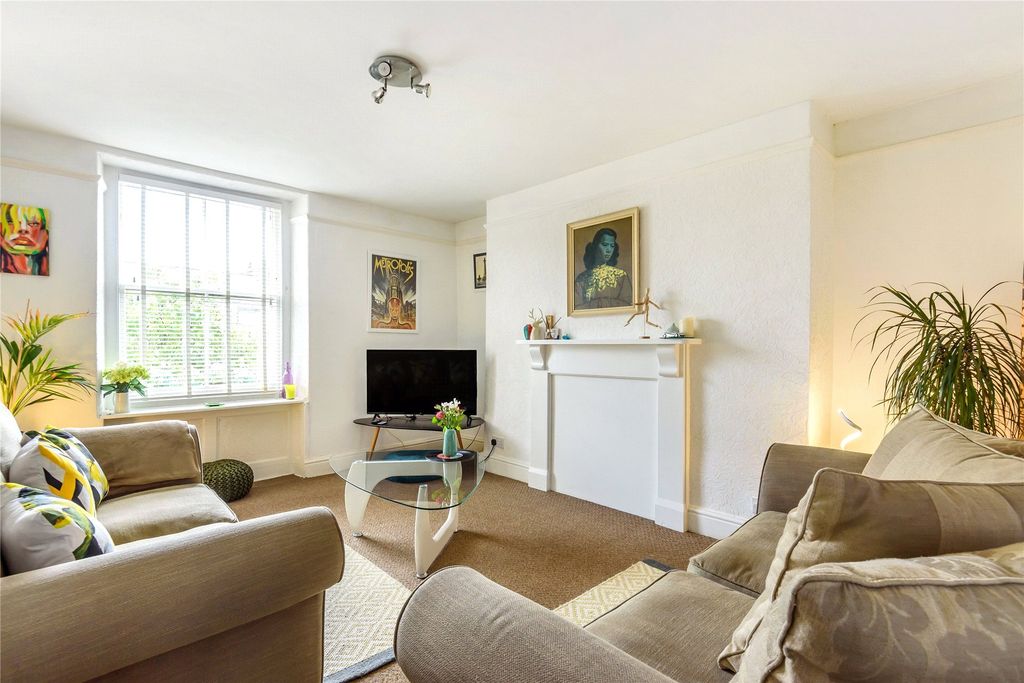 Property photo 2 of 14 Picture No. 08