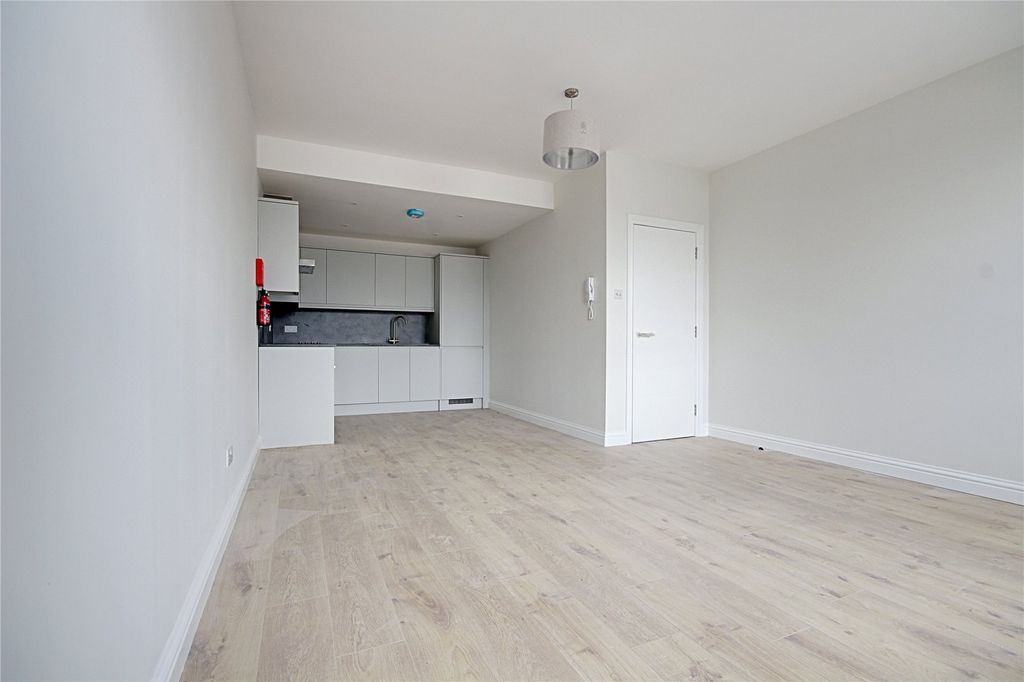 Property photo 2 of 7 Picture No. 04