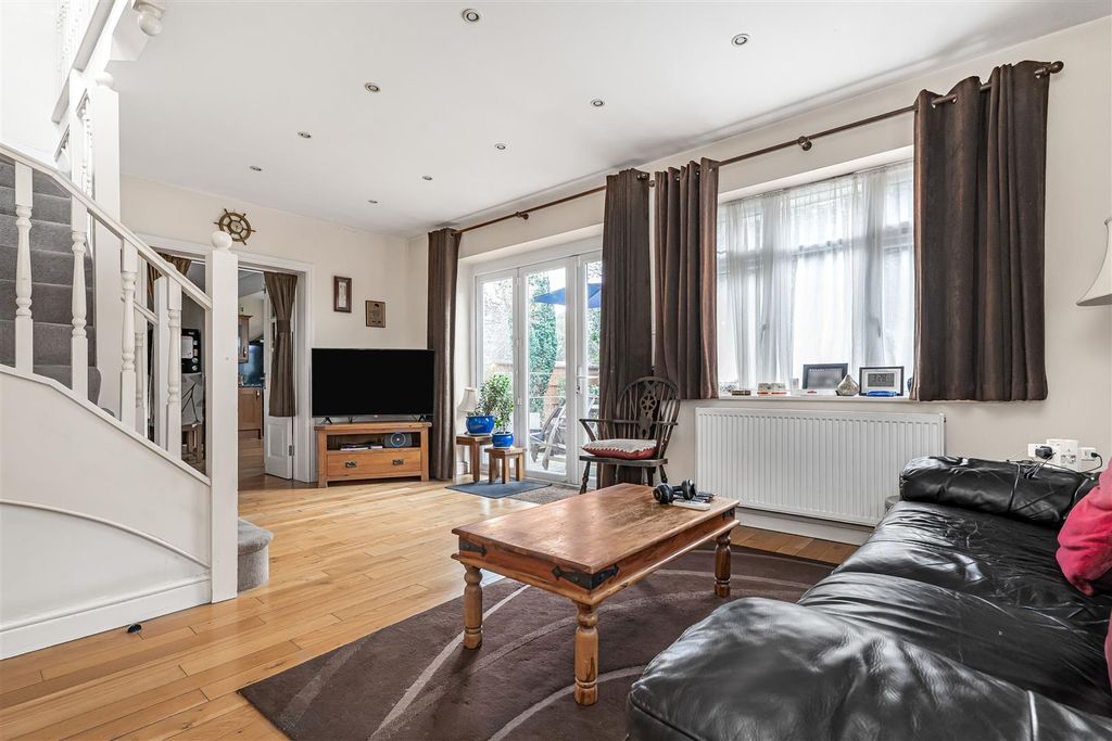 Property photo 3 of 51 3