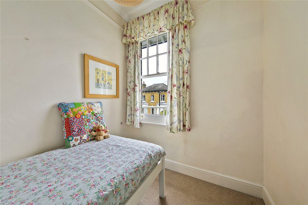 Additional image 19 of 4 bed detached house for saleQueens Road, Hampton Hill TW12
