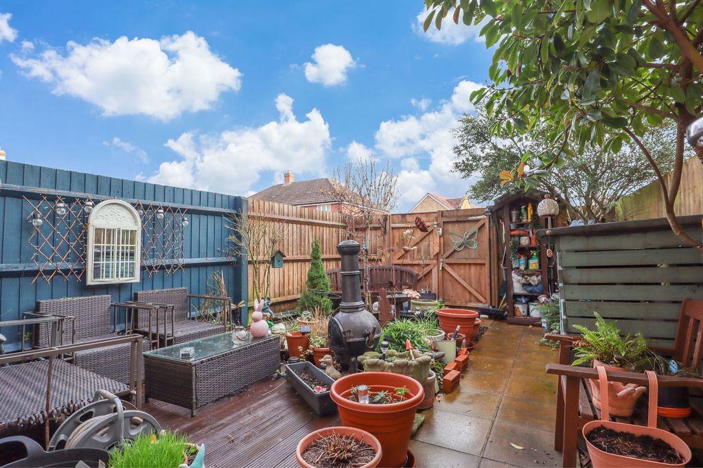 Property photo 3 of 18