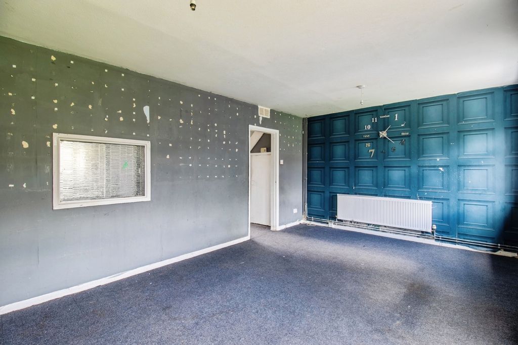 Property photo 3 of 15 Pbox-Img.Jpg