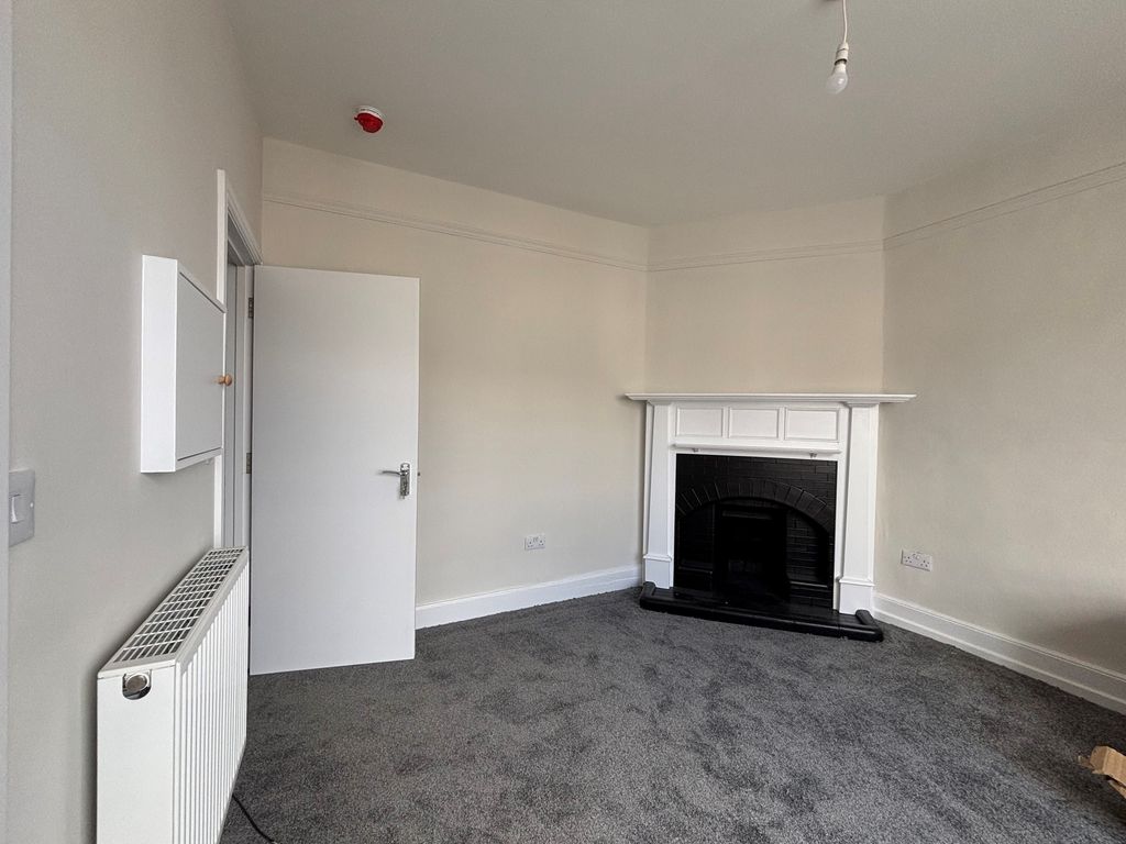 Property photo 2 of 3