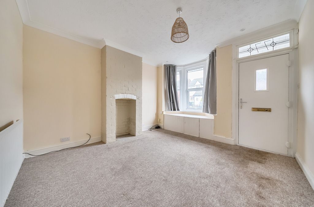 Property photo 2 of 17 1249580 (2)