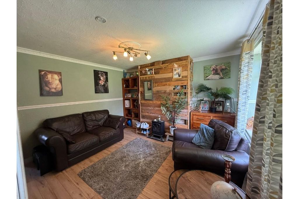 Property photo 3 of 16