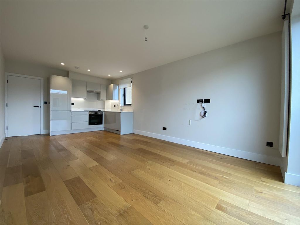 Property photo 3 of 8 Img_4025.Png