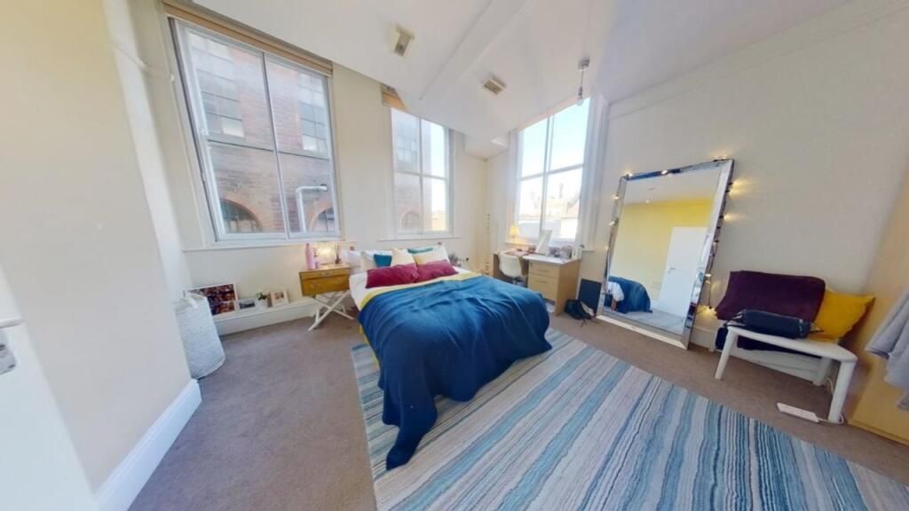 Property photo 1 of 15 Bright And Spacious Master Bedroom Featuring Large...