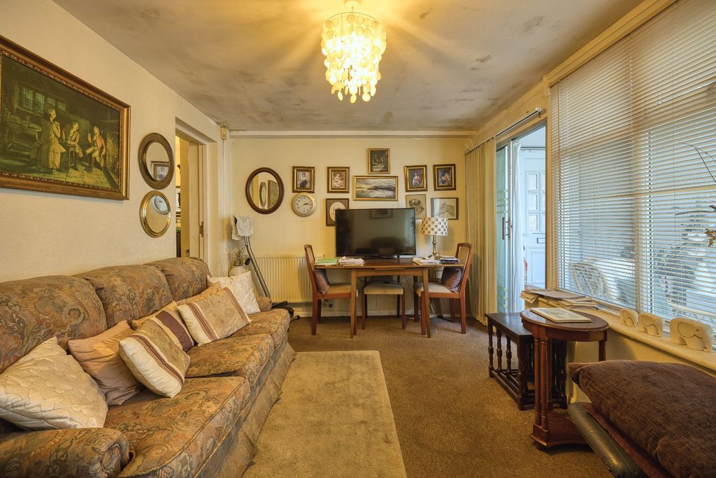 Property photo 2 of 15 Picture 2