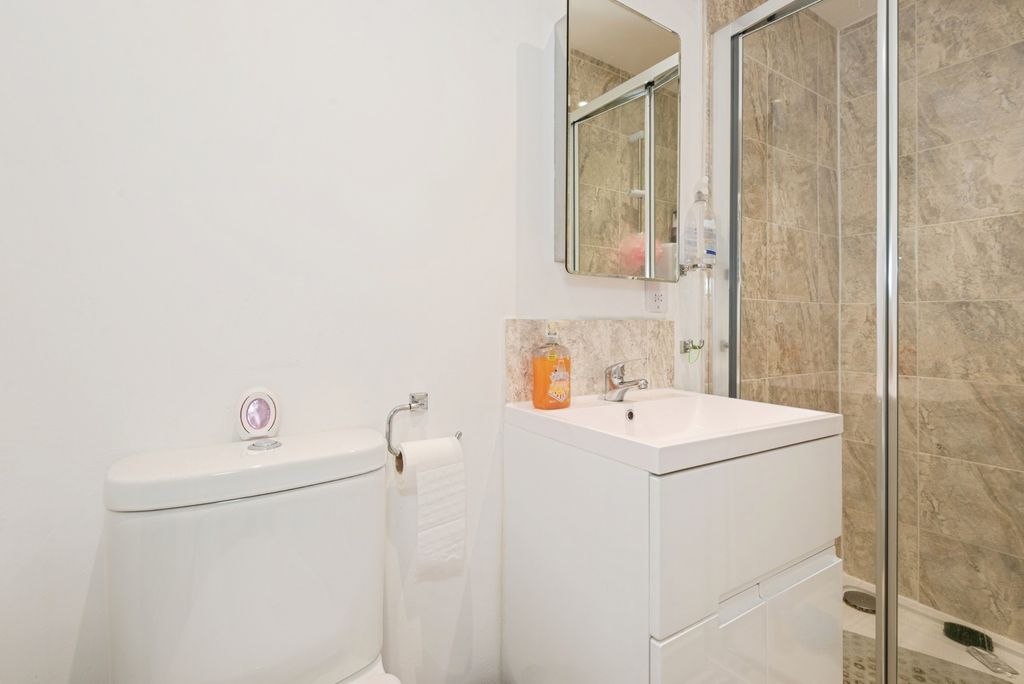 Property photo 3 of 14 Photo