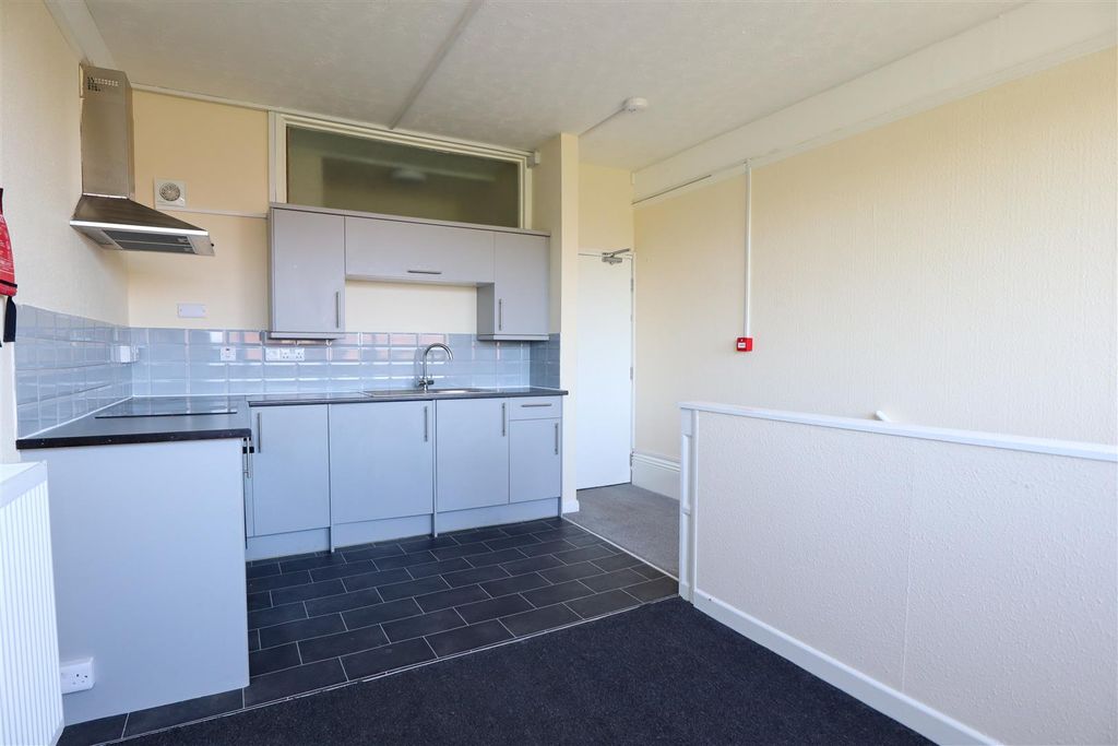 Property photo 1 of 6 Open Plan Kitchen/Living Room