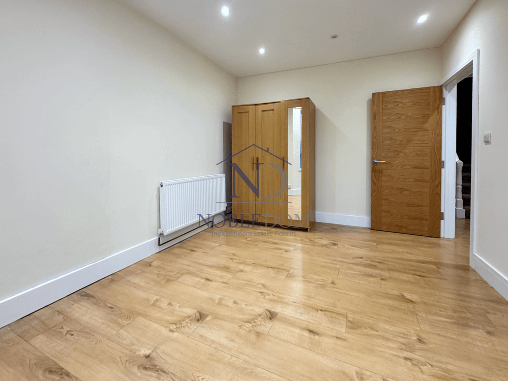 Property photo 3 of 10 Gallery