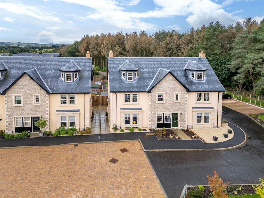 Property photo 2 of 40 Front External