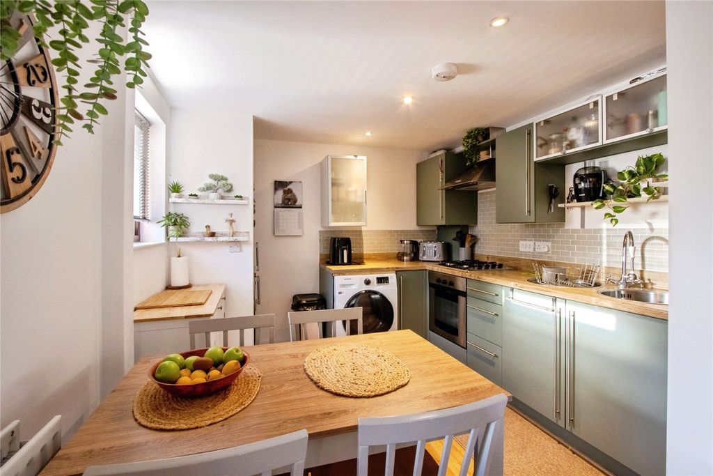 Property photo 3 of 12 Picture No. 20