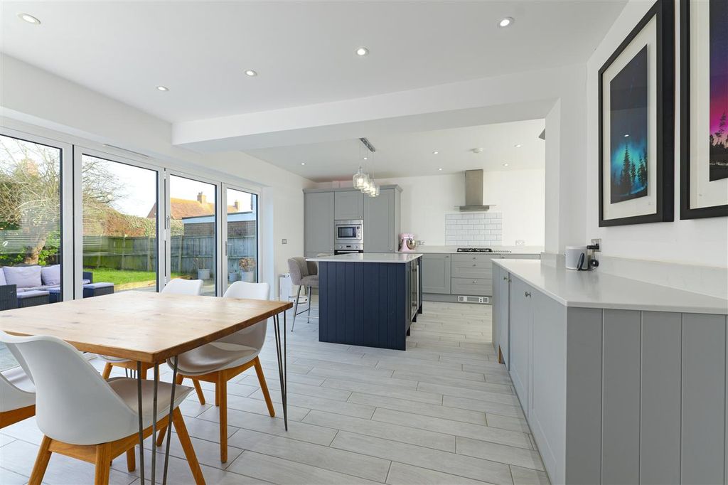 Property photo 1 of 31 Main Picture