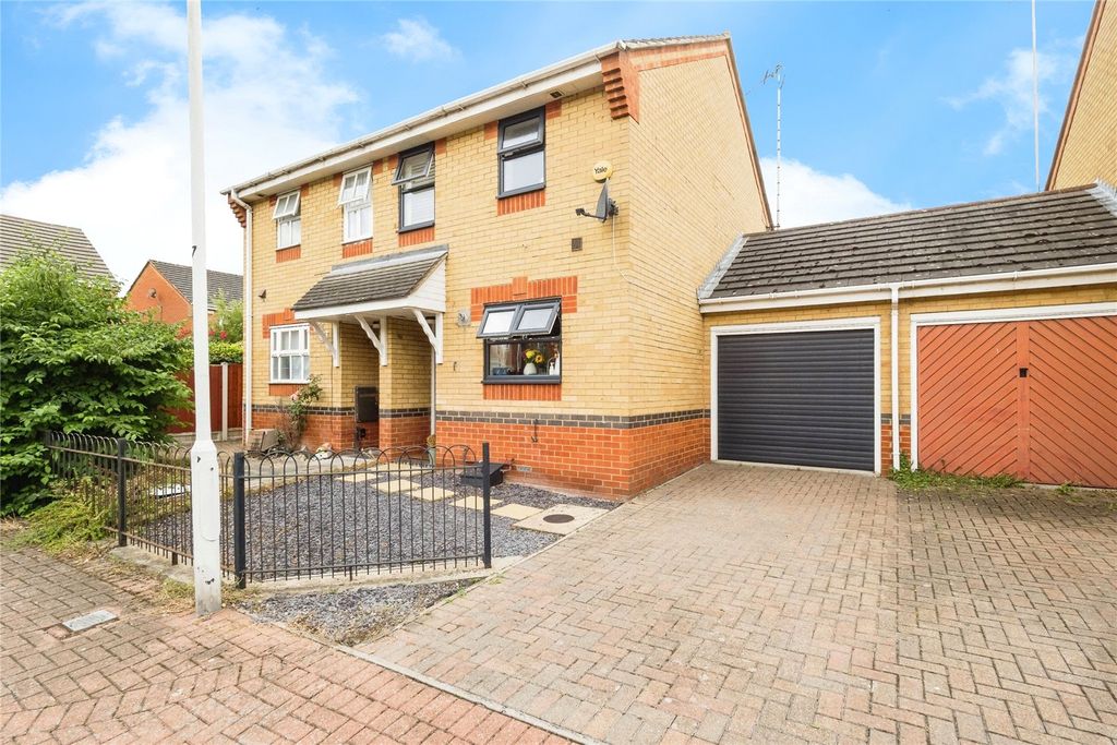 Property photo 1 of 17 Picture No. 01