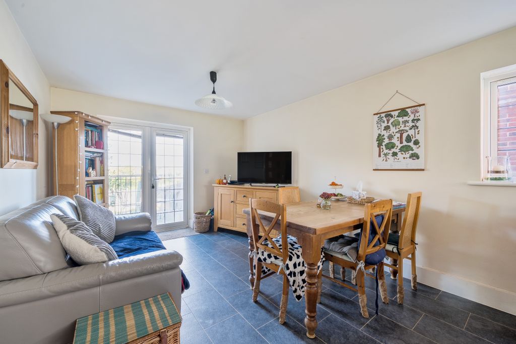 Property photo 3 of 18