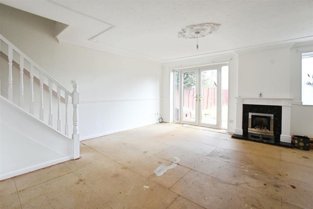 Property photo 3 of 18 Lounge And Dining Area