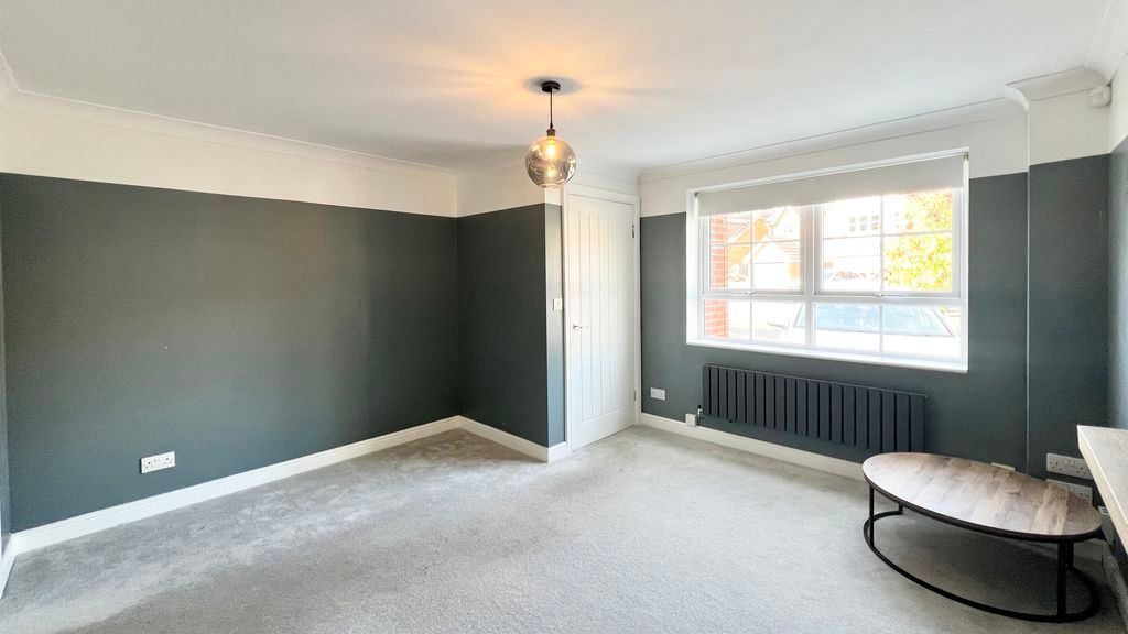 Property photo 3 of 26 Photo 16