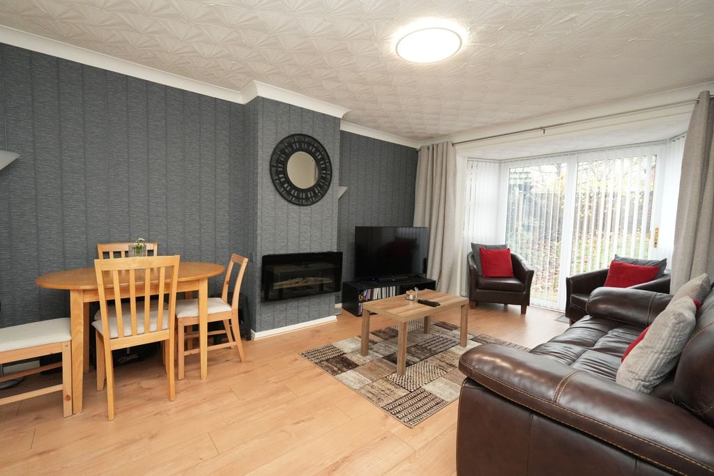 Property photo 2 of 13 1