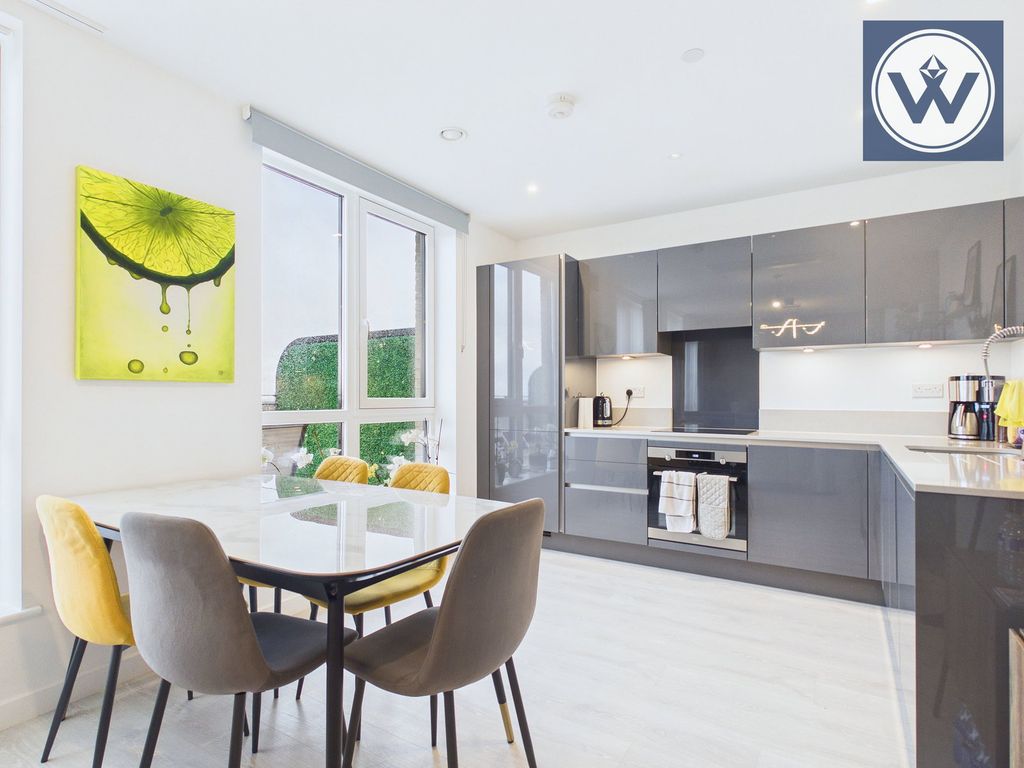 Additional image 5 of 2 bed flat for saleCarnation Gardens, Hayes UB3