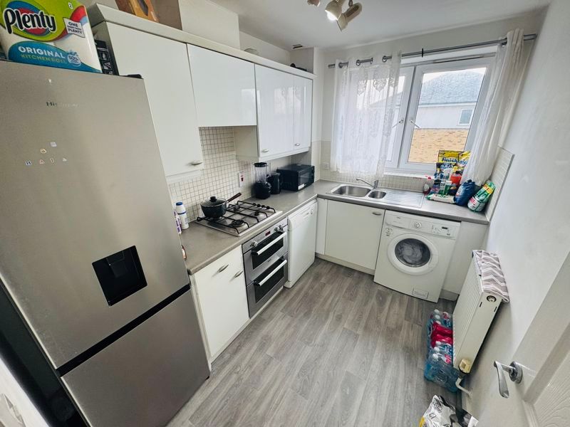 Property photo 3 of 10 Photo 9