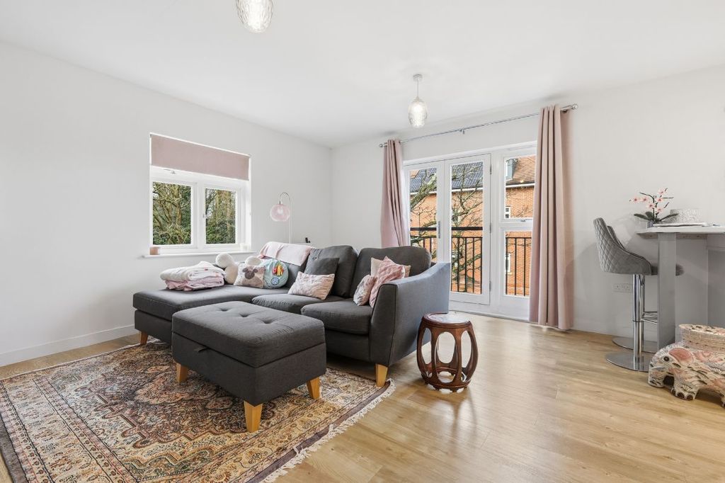 Property photo 3 of 17