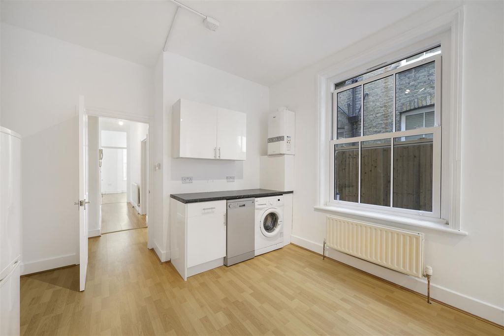 Property photo 1 of 10 Flat 209, Elmhurst Mansions - 0Eeaw1Toukkmdgsrv4Jx