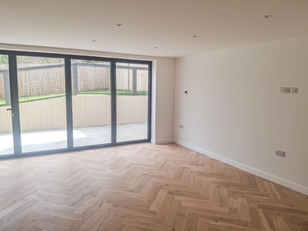 Property photo 3 of 26 Living Room