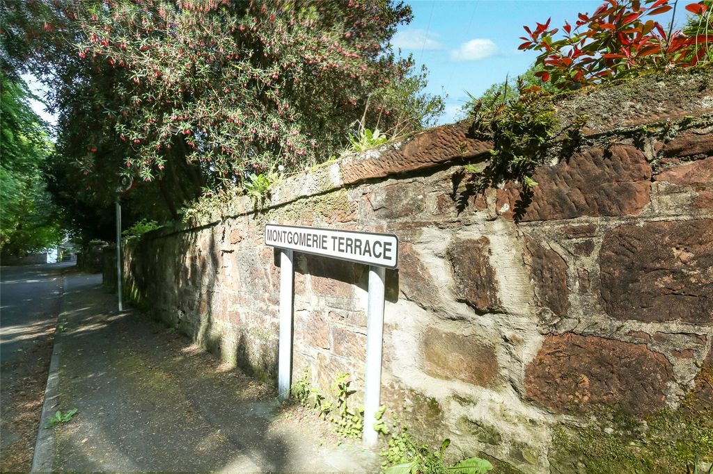 Property photo 1 of 18 Street View